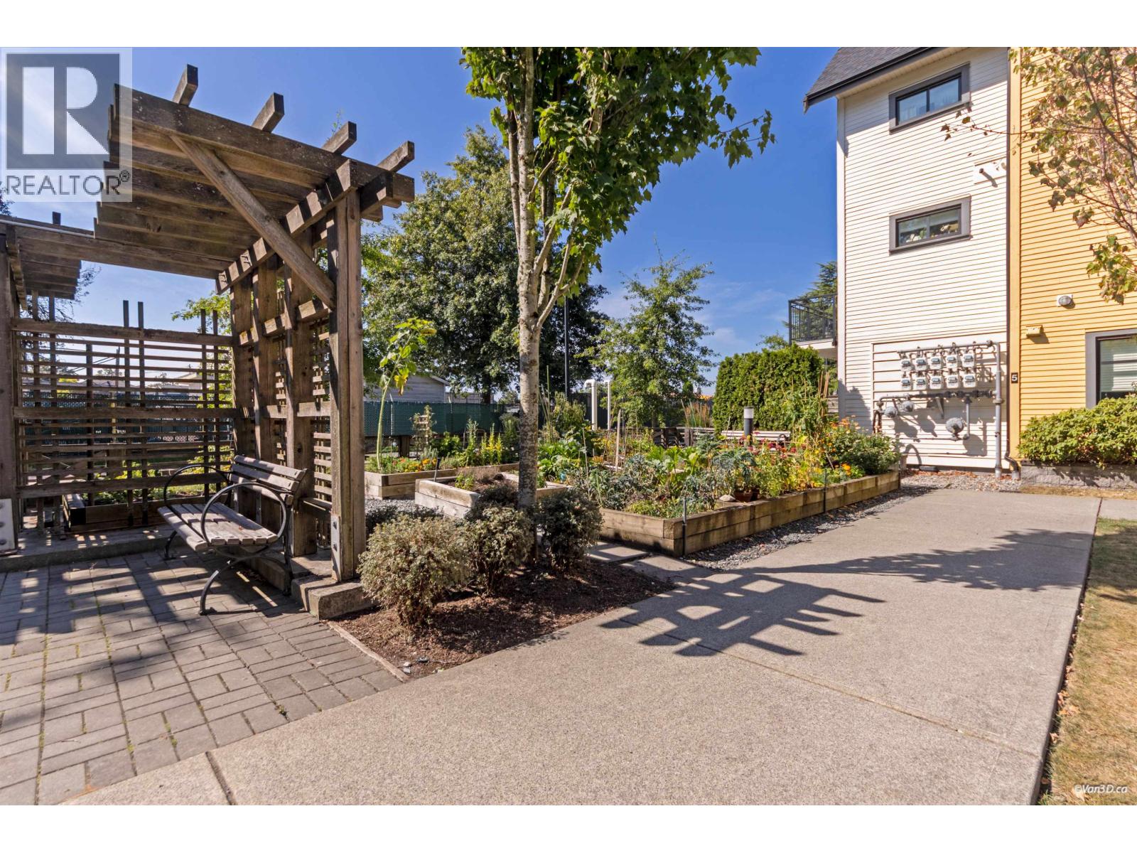 5835 Wales Street, Vancouver, British Columbia V5R 0E6 - Photo 33 - R3164842