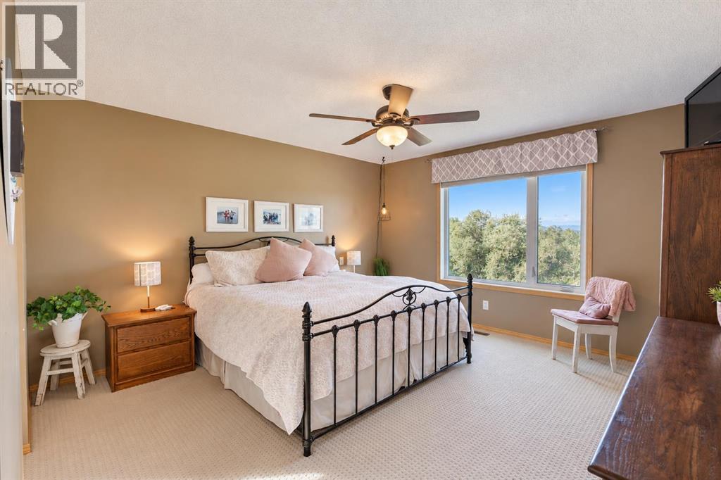 93 Tuscany Meadows Common NW, Calgary, Alberta  T3L 2S7 - Photo 25 - A2344312