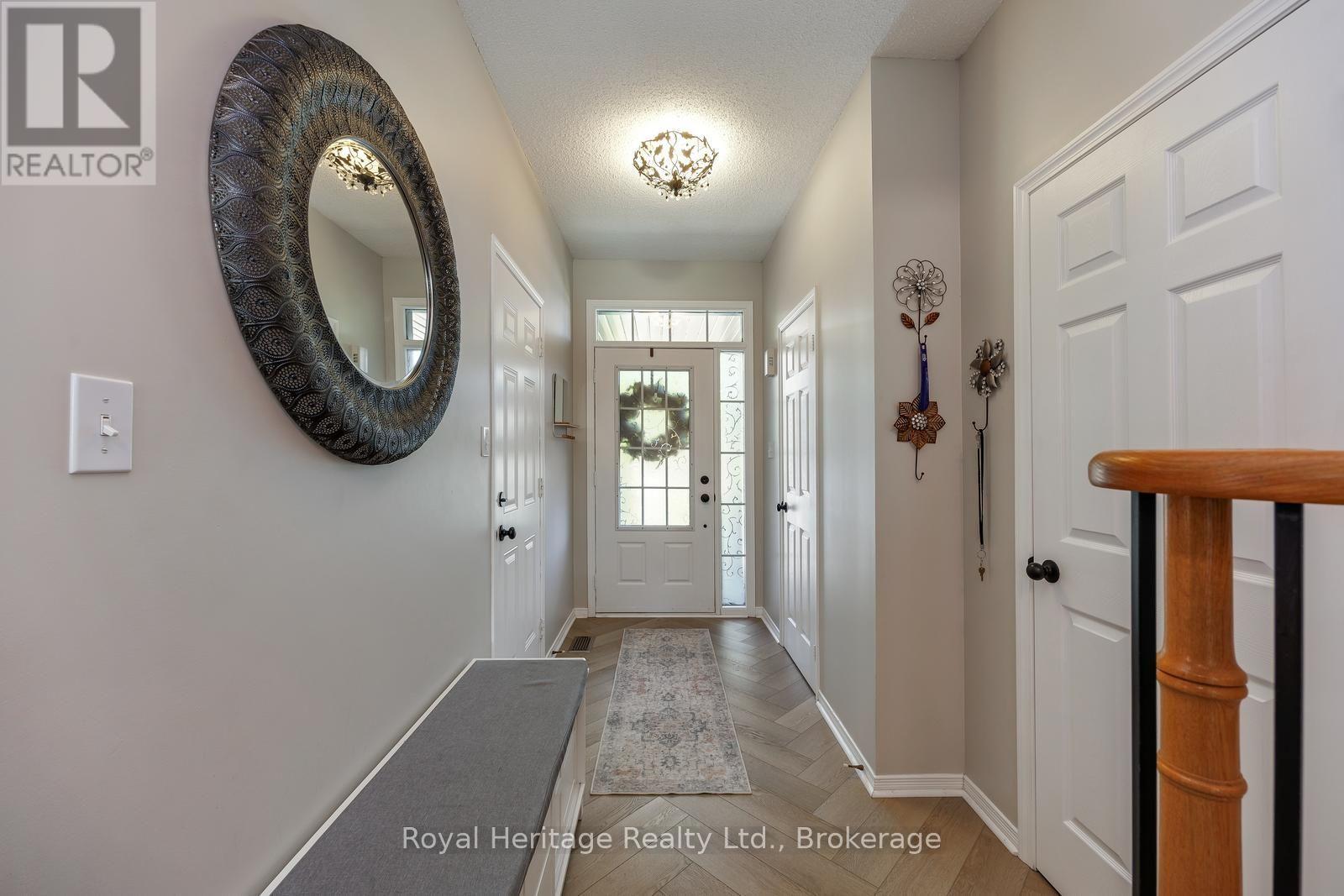 6 Goodall Crescent, Clarington, Ontario  L1C 0G2 - Photo 5 - E13781154