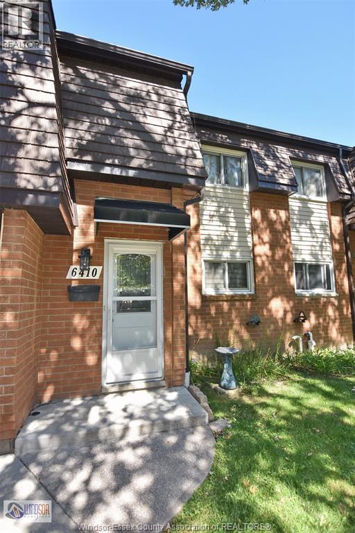 6410 Thornberry Crescent, Windsor, Ontario  N8T 2W9 - Photo 2 - 26022490