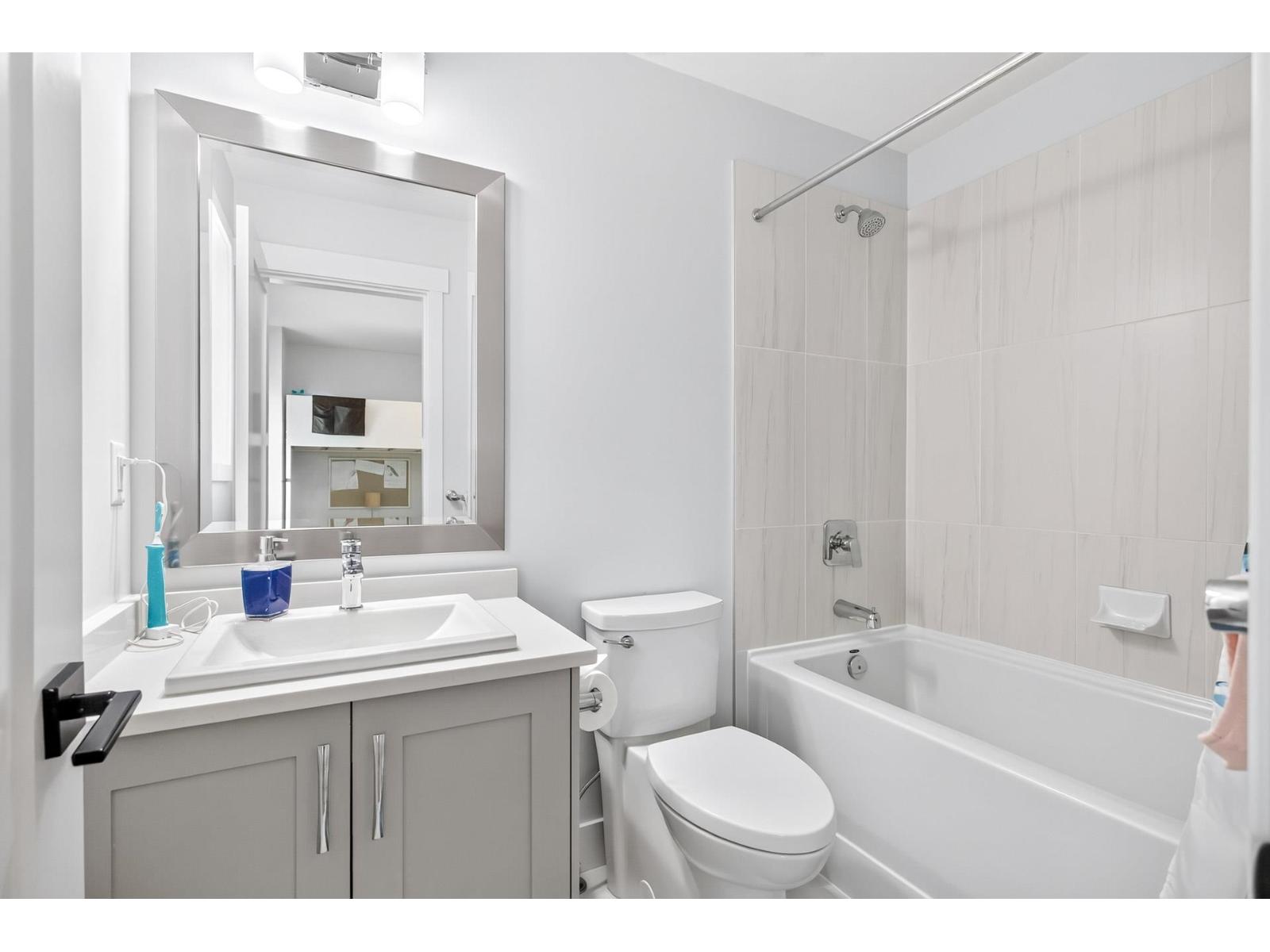16532 20A AVENUE photo 27