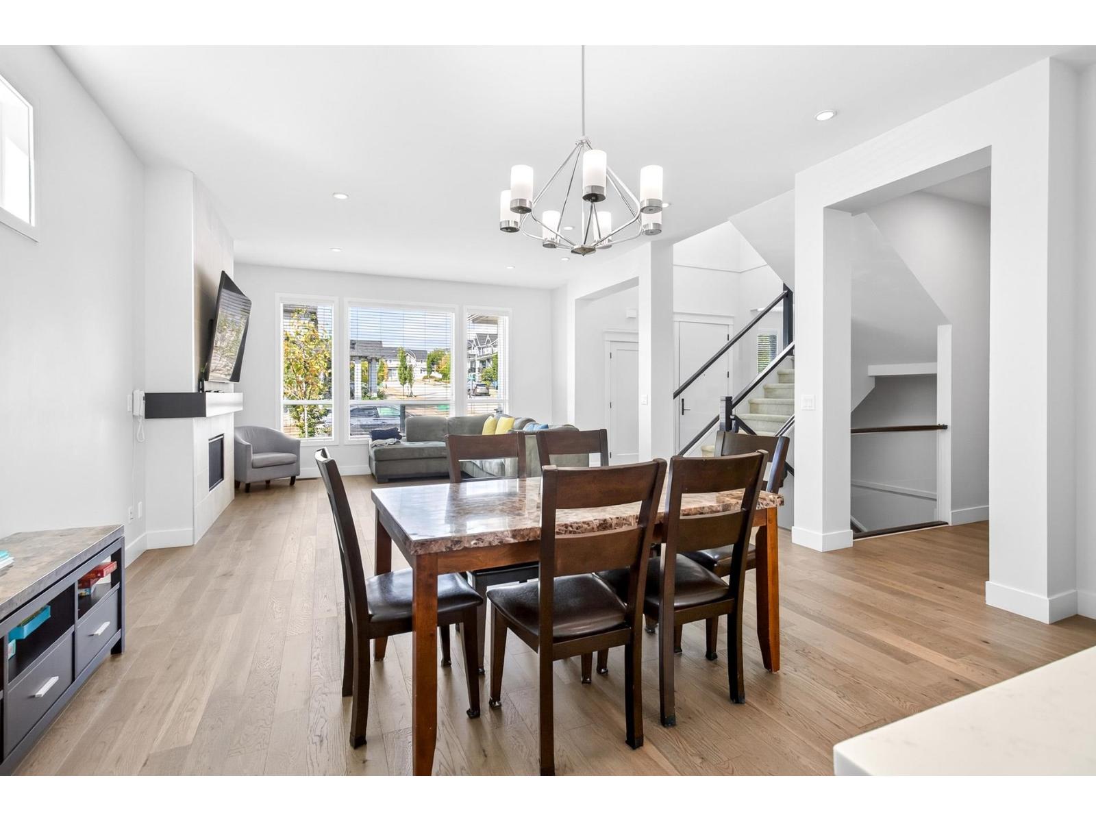 16532 20A AVENUE photo 11