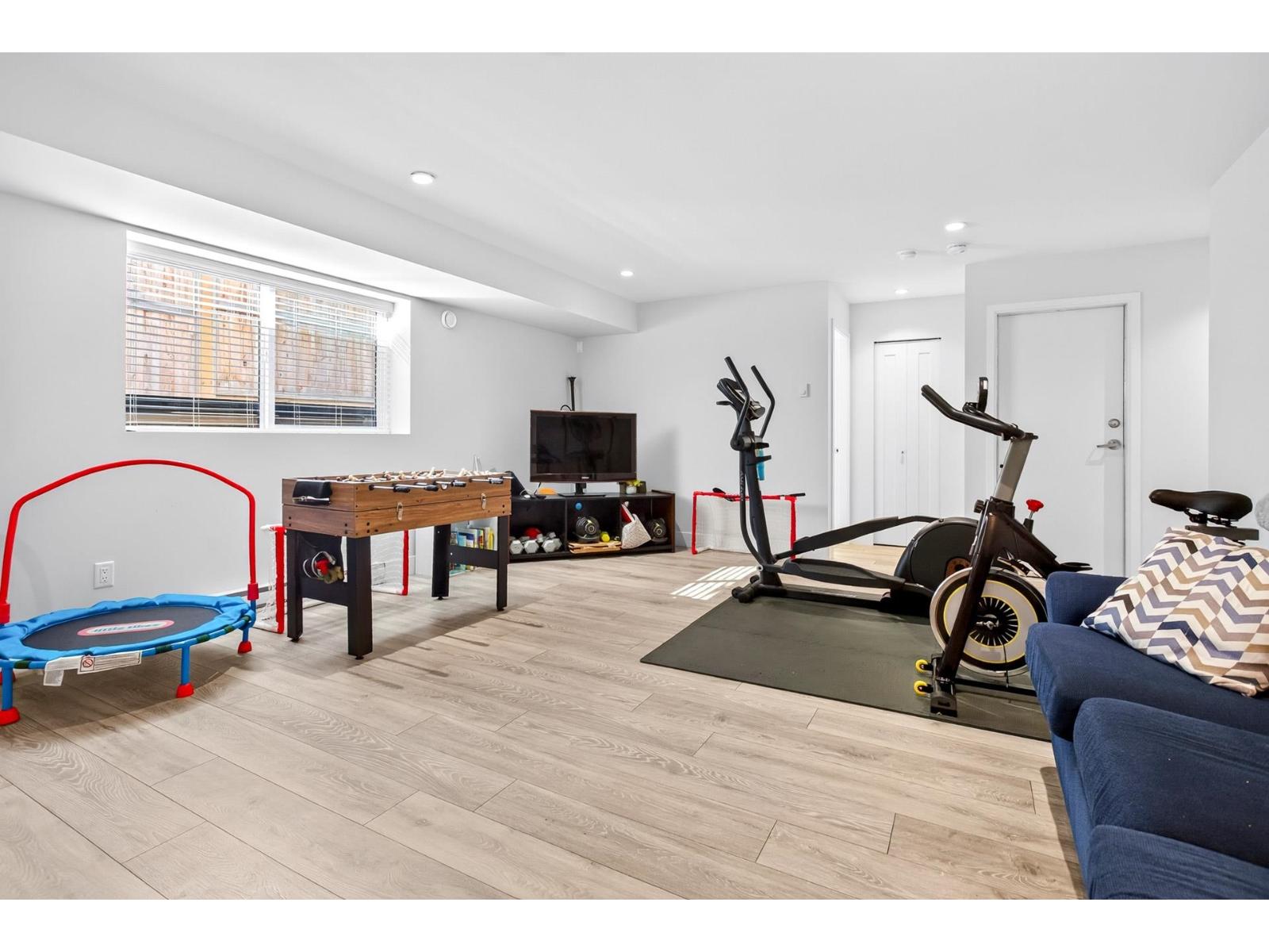 16532 20A AVENUE photo 34