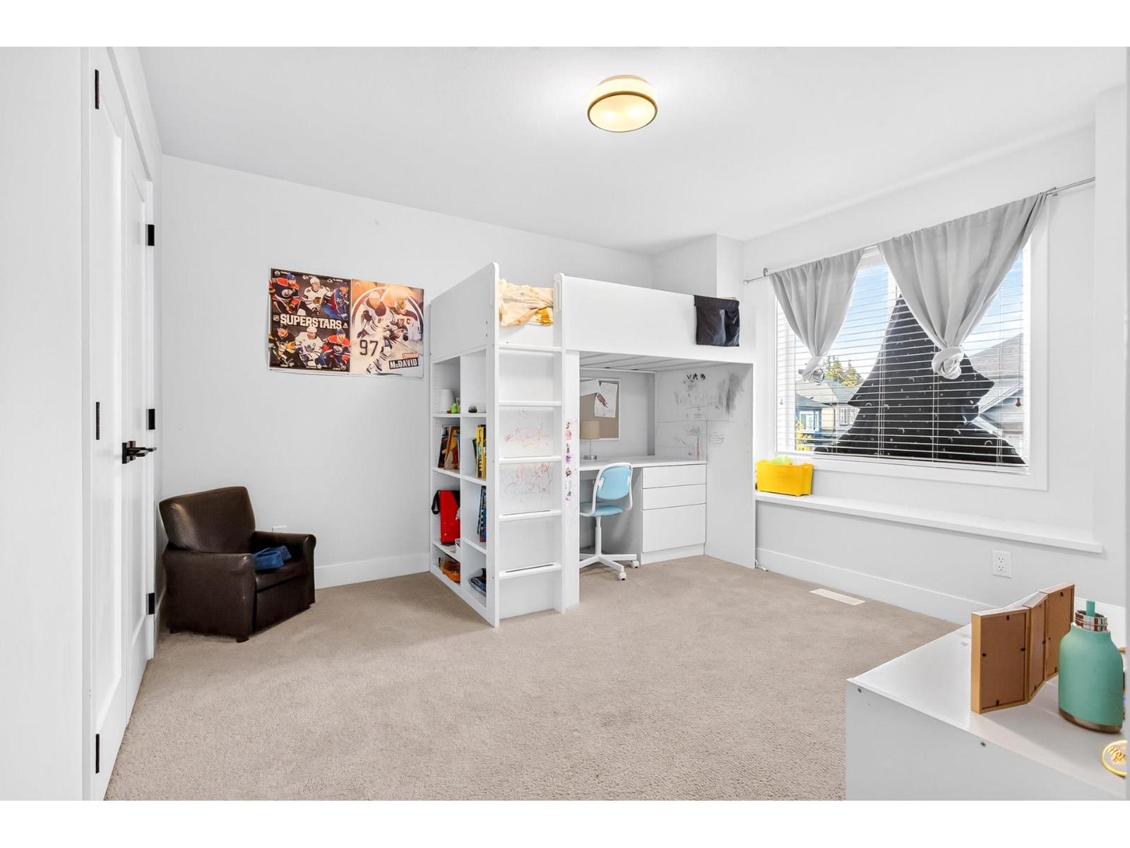 16532 20A AVENUE photo 24