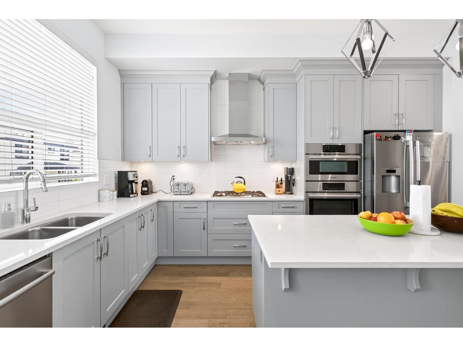 16532 20A AVENUE photo 15