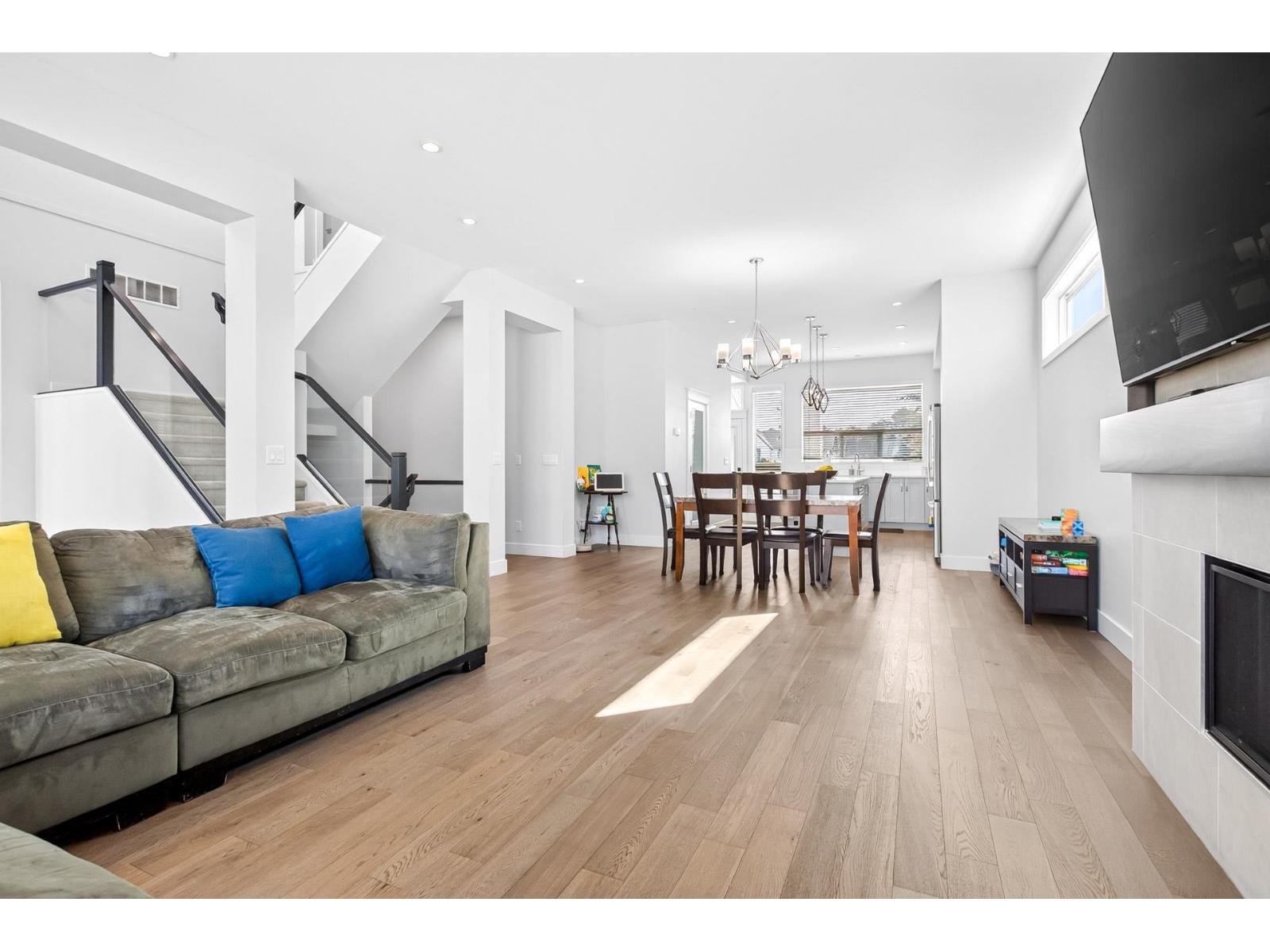 16532 20A AVENUE photo 6