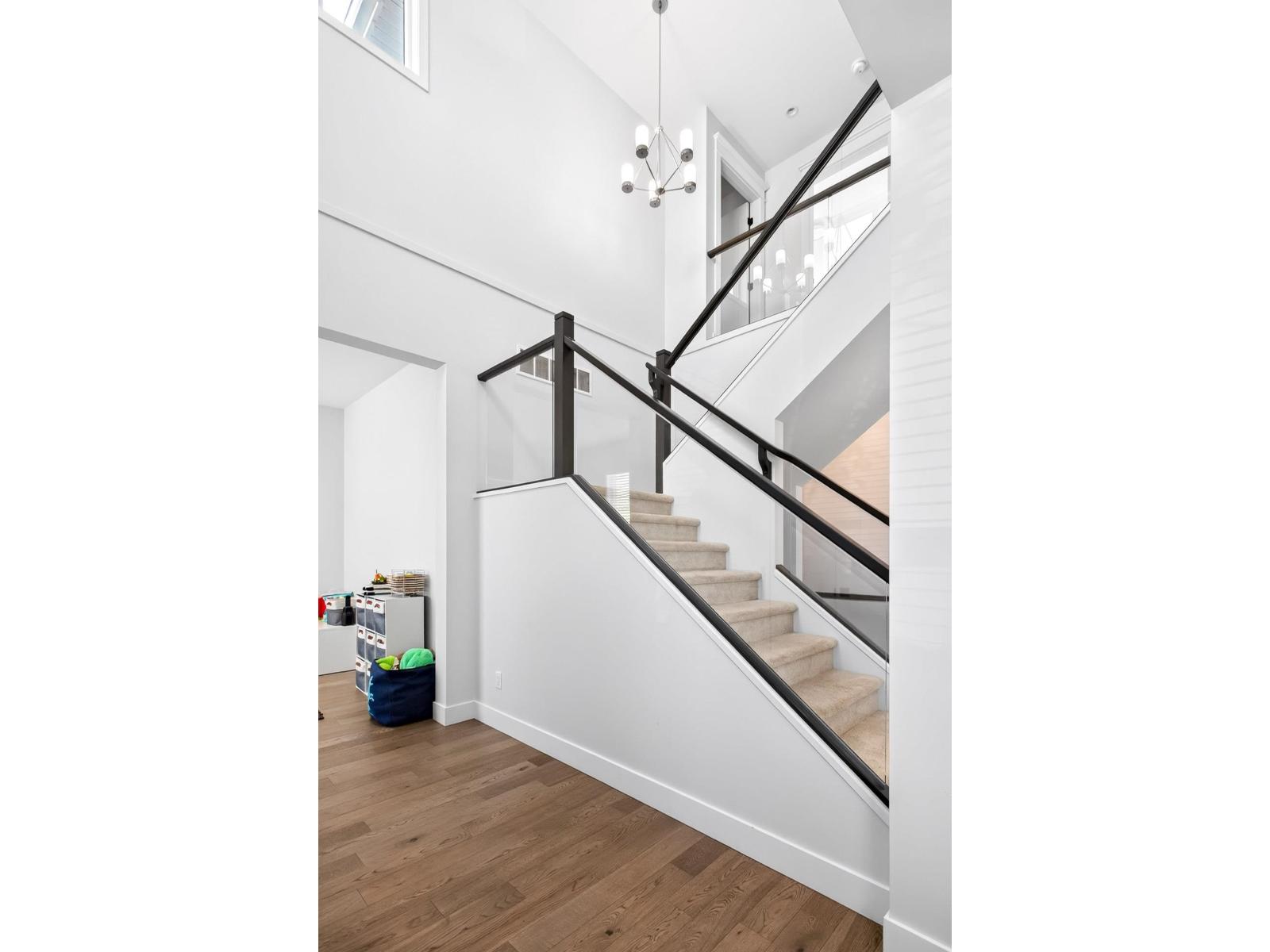 16532 20A AVENUE photo 32