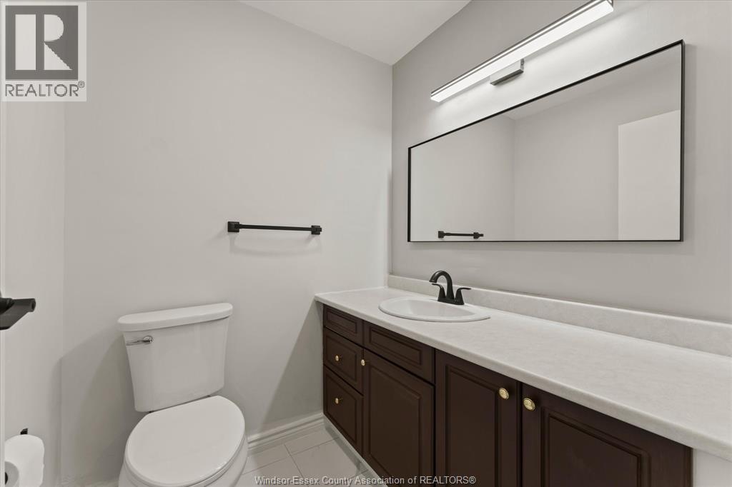 44 Robson Road Unit# 106, Leamington, Ontario  N8H 5E4 - Photo 13 - 26022491