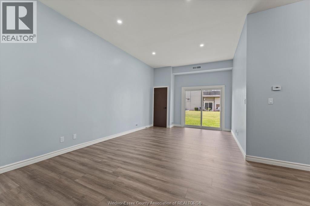 44 Robson Road Unit# 106, Leamington, Ontario  N8H 5E4 - Photo 4 - 26022491