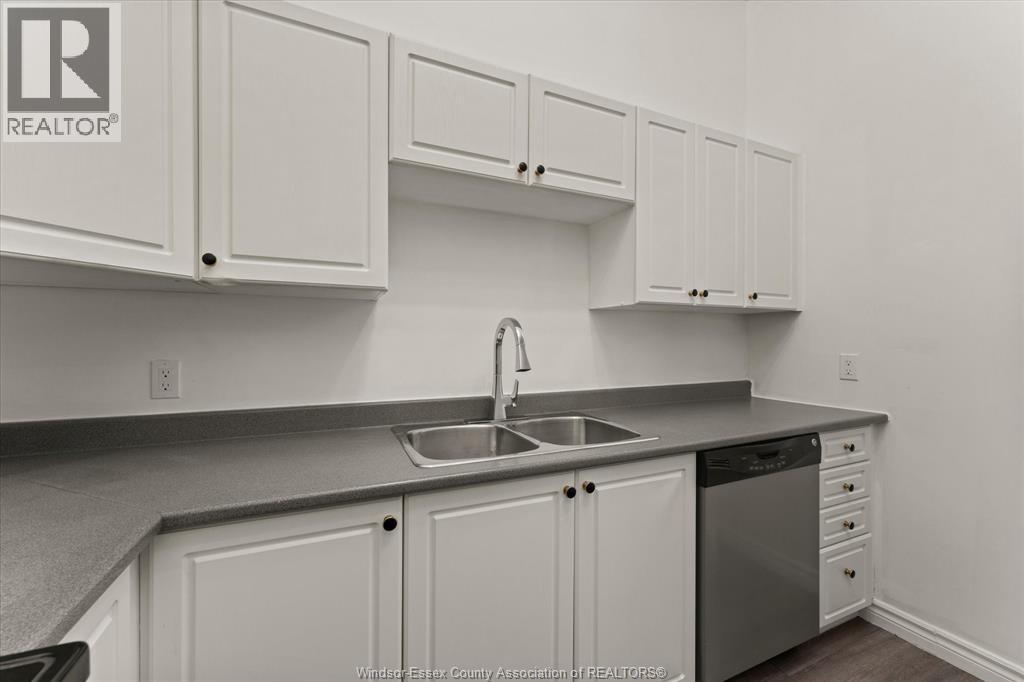44 Robson Road Unit# 106, Leamington, Ontario  N8H 5E4 - Photo 9 - 26022491