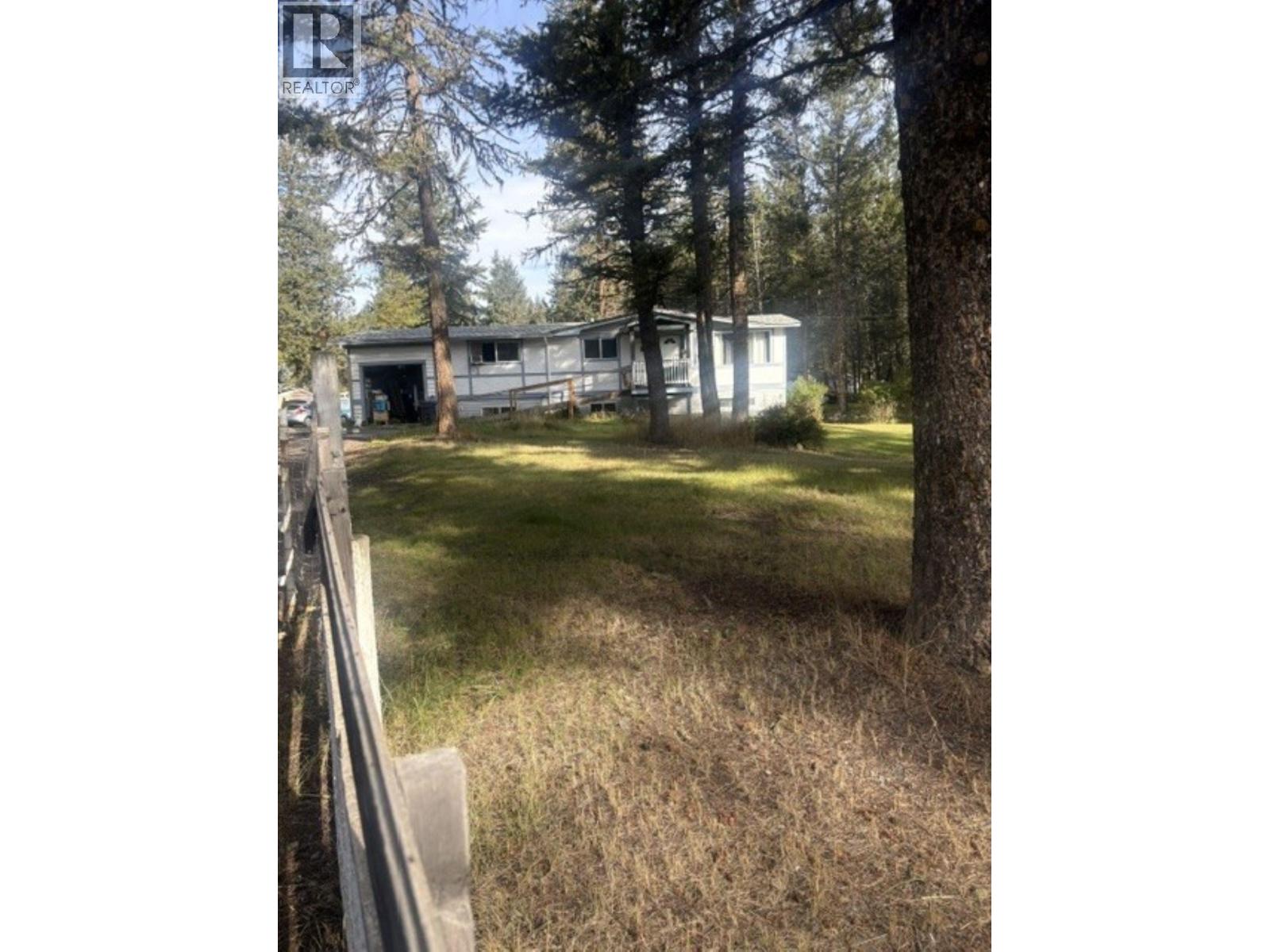 5044 Easzee Drive, 108 Mile Ranch, British Columbia  V0K 2Z0 - Photo 2 - R3164978