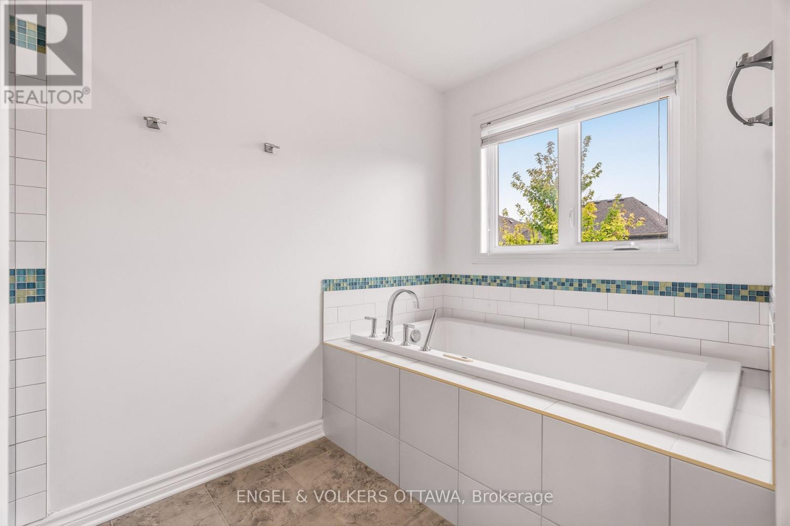 704 Wrangler Circle, Ottawa, Ontario  K2S 0R2 - Photo 20 - X13781064