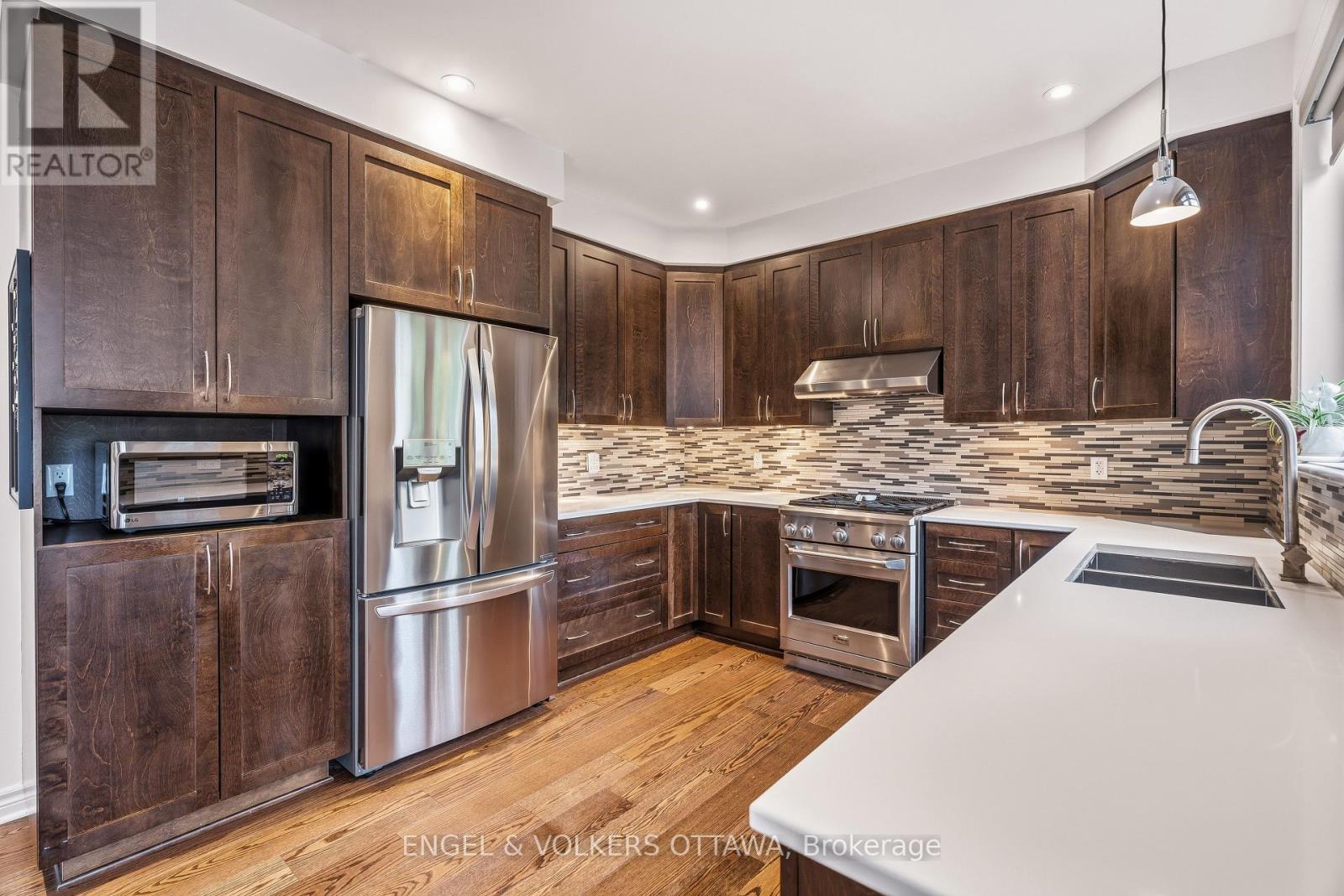 704 Wrangler Circle, Ottawa, Ontario  K2S 0R2 - Photo 9 - X13781064