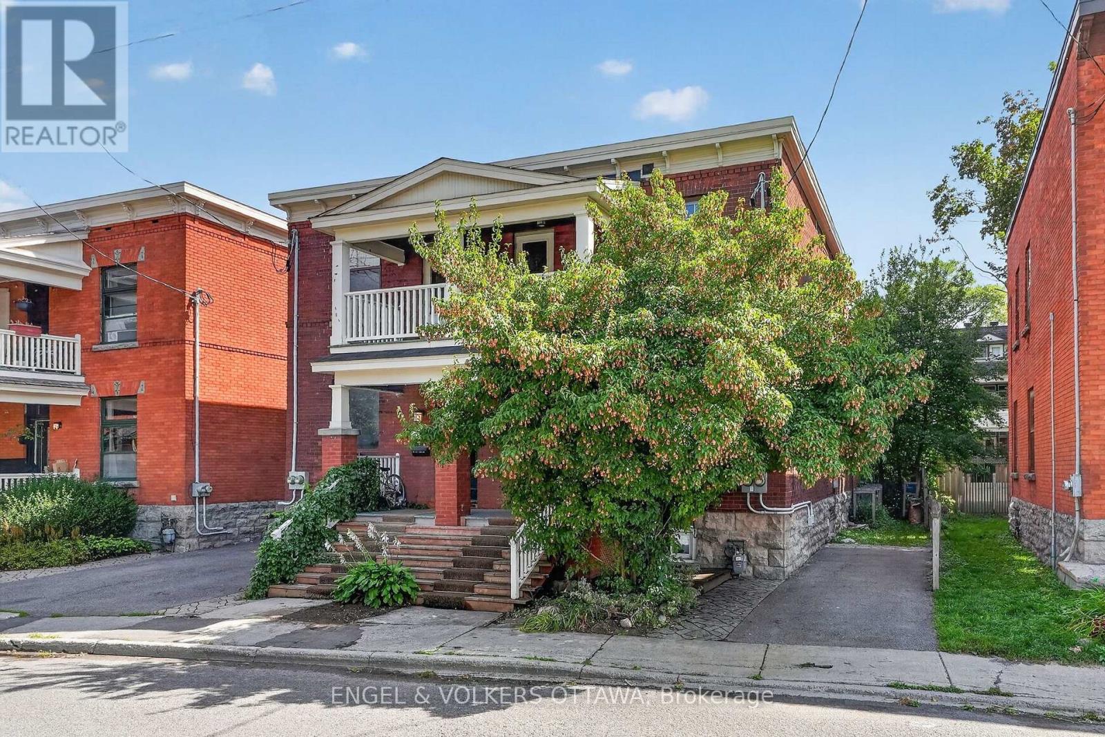 128 Second Avenue, Ottawa, Ontario  K1S 2H5 - Photo 2 - X13781078