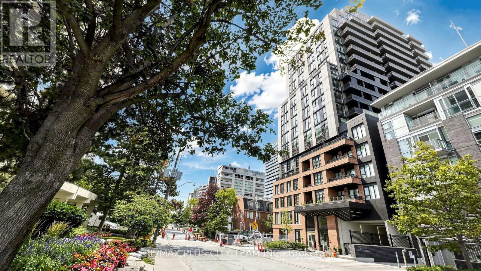 204 - 109 ERSKINE AVENUE, Toronto, Ontario