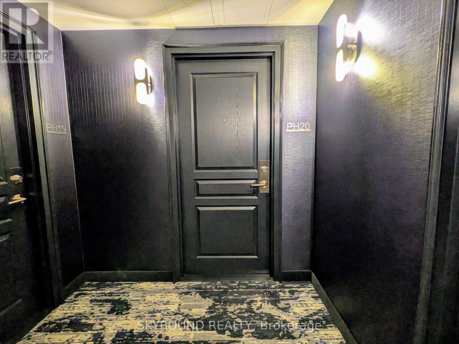 Ph1620 - 140 Simcoe Street, Toronto, Ontario  M5H 4E9 - Photo 4 - C13781112