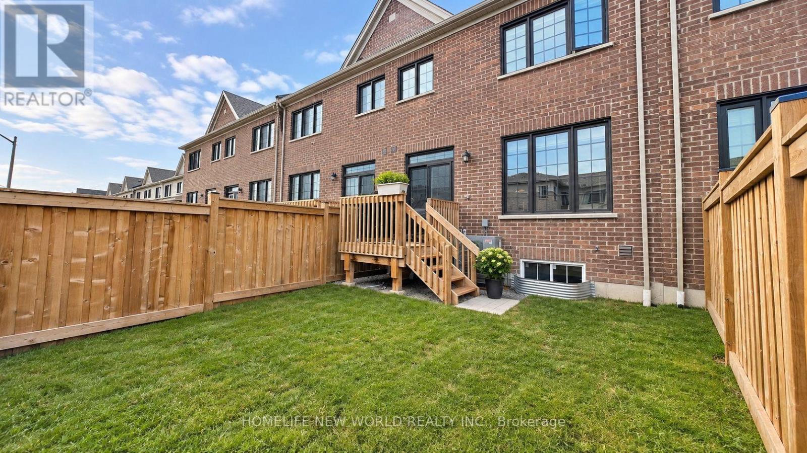 35 Floodgate Road, Whitby, Ontario  L1P 0P5 - Photo 14 - E13781166