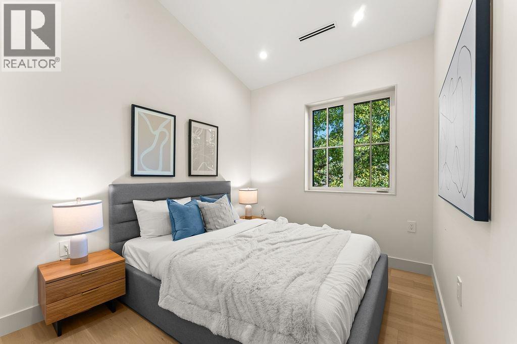 3233 Penticton Street, Vancouver, British Columbia V5M 3C7 - Photo 25 - R3164877