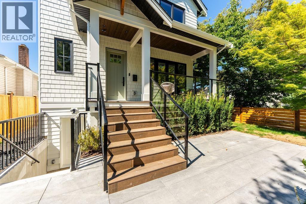 3233 Penticton Street, Vancouver, British Columbia V5M 3C7 - Photo 3 - R3164877