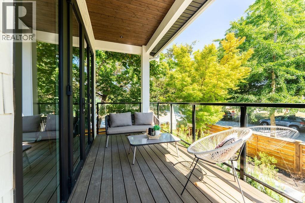 3233 Penticton Street, Vancouver, British Columbia V5M 3C7 - Photo 6 - R3164877