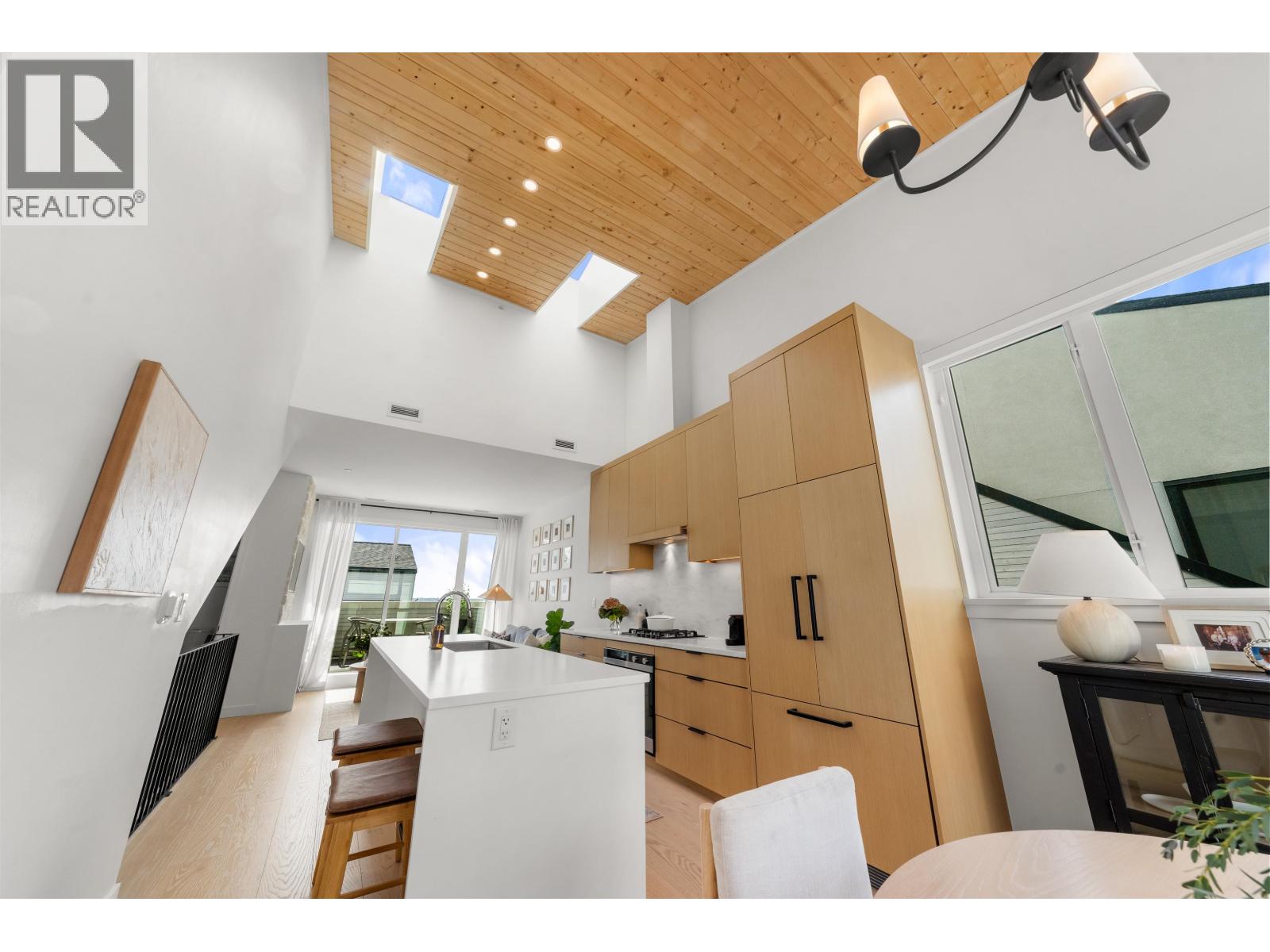 224 650 E 2nd Street, North Vancouver, British Columbia  V7L 1E3 - Photo 10 - R3164898