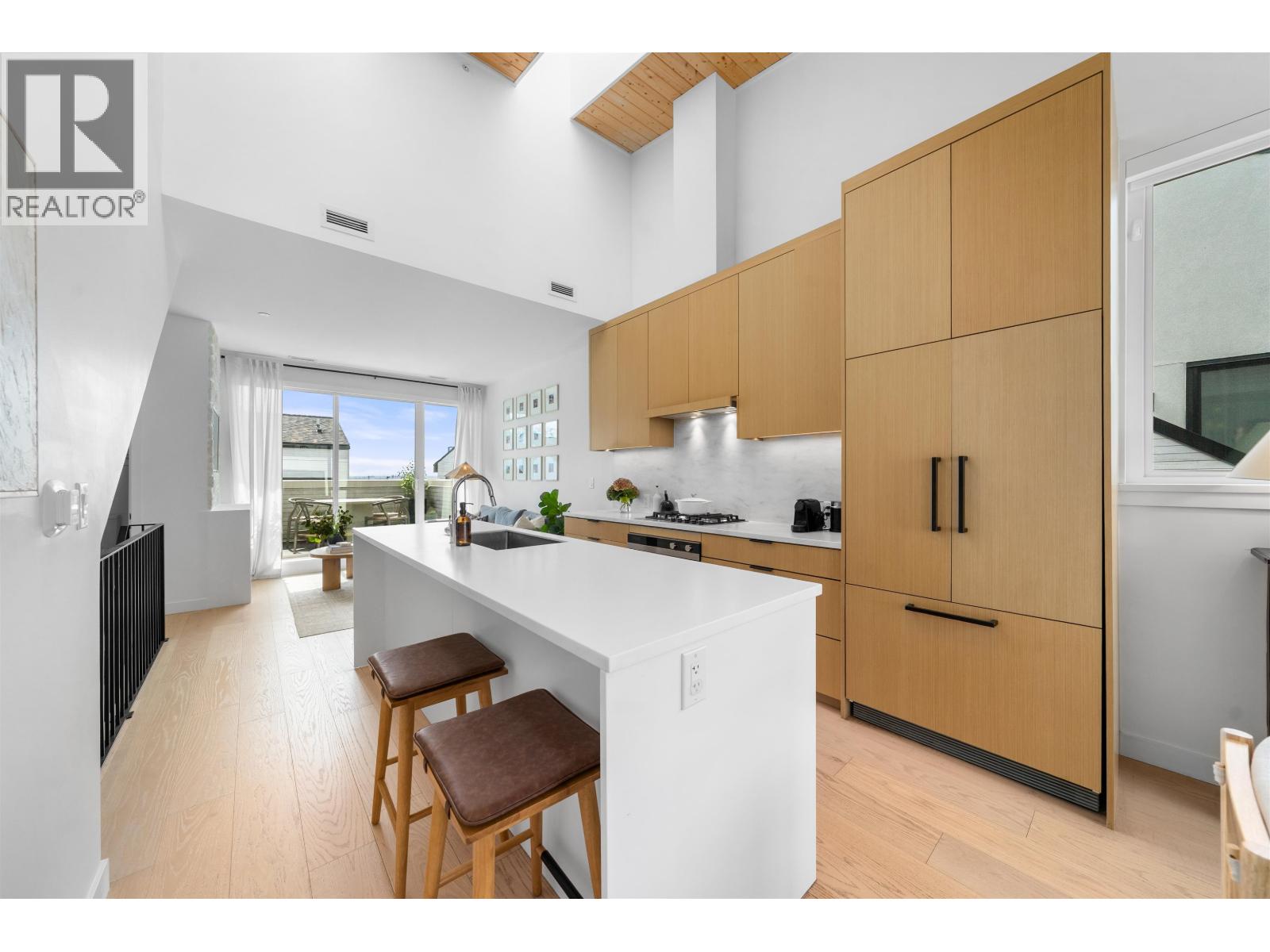 224 650 E 2nd Street, North Vancouver, British Columbia  V7L 1E3 - Photo 9 - R3164898