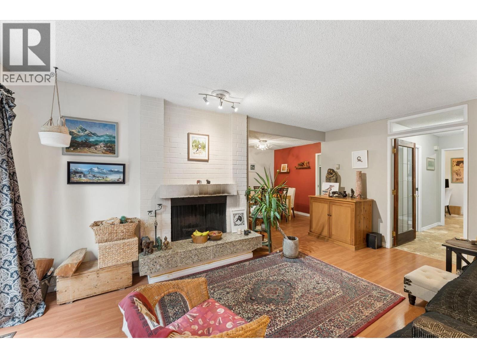 834 Hendecourt Road, North Vancouver, British Columbia  V7K 2Y2 - Photo 4 - R3164915
