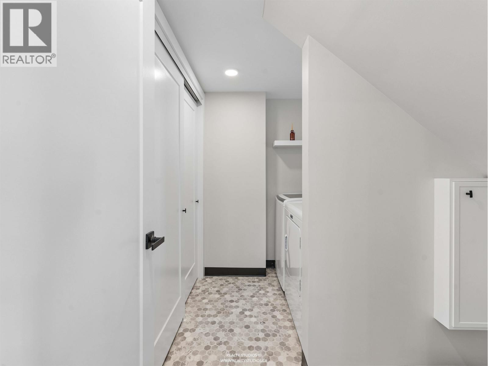 1895 Bow Drive, Coquitlam, British Columbia  V3E 1P7 - Photo 32 - R3164871