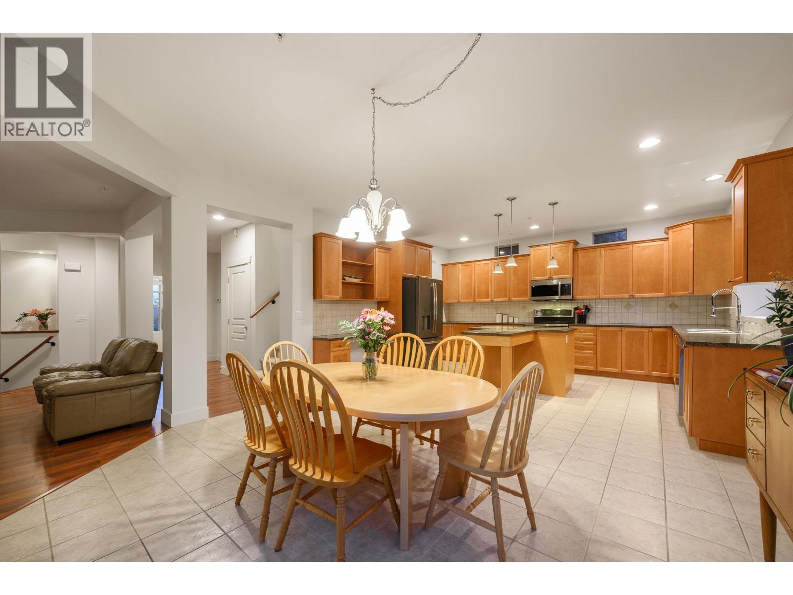 10676 247a Street, Maple Ridge, British Columbia  V2W 0A6 - Photo 11 - R3164886