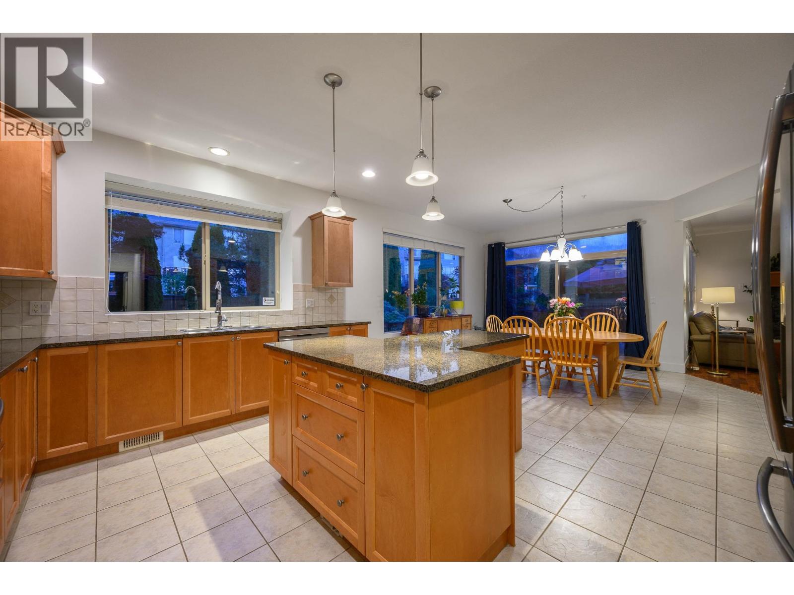 10676 247a Street, Maple Ridge, British Columbia  V2W 0A6 - Photo 12 - R3164886