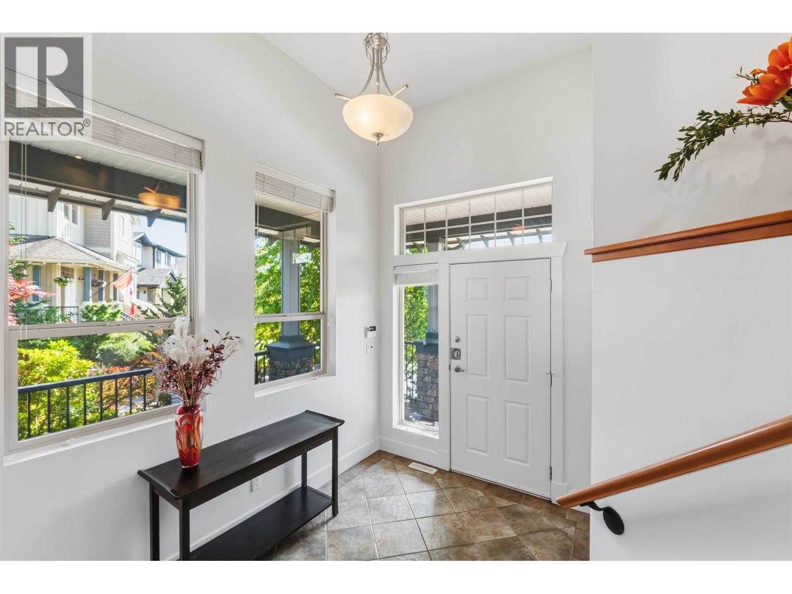 10676 247a Street, Maple Ridge, British Columbia  V2W 0A6 - Photo 4 - R3164886