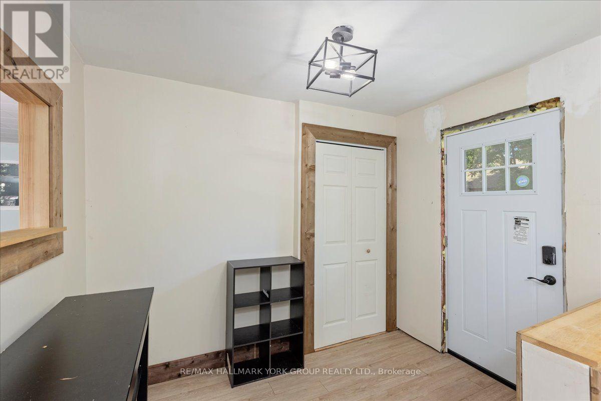 18 Ravenswood Drive, Georgina, Ontario  L0E 1L0 - Photo 7 - N13781174