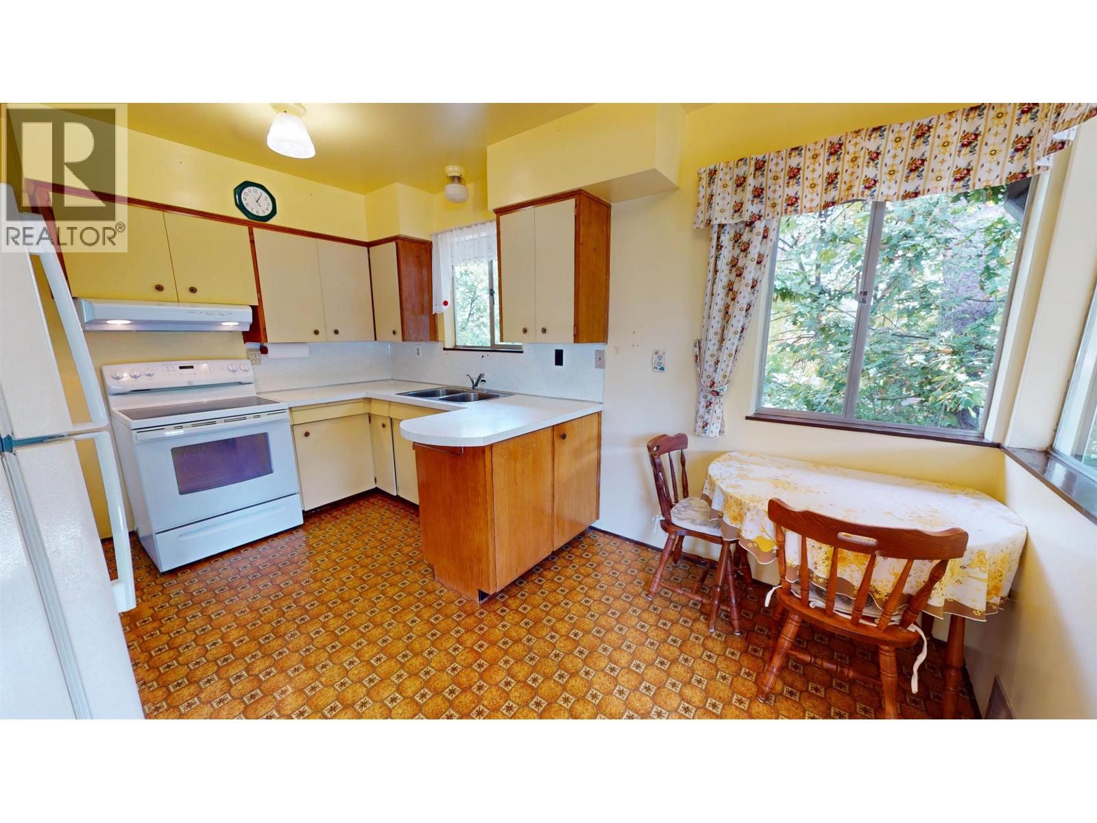 492 Aubrey Place, Vancouver, British Columbia  V5V 2T6 - Photo 11 - R3164894