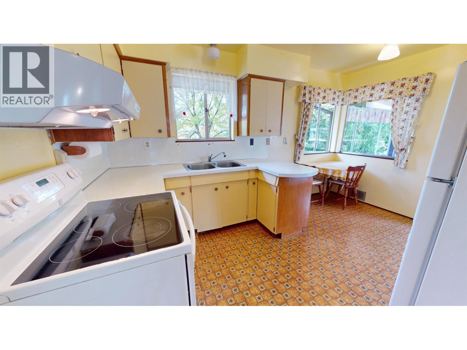 492 Aubrey Place, Vancouver, British Columbia  V5V 2T6 - Photo 9 - R3164894