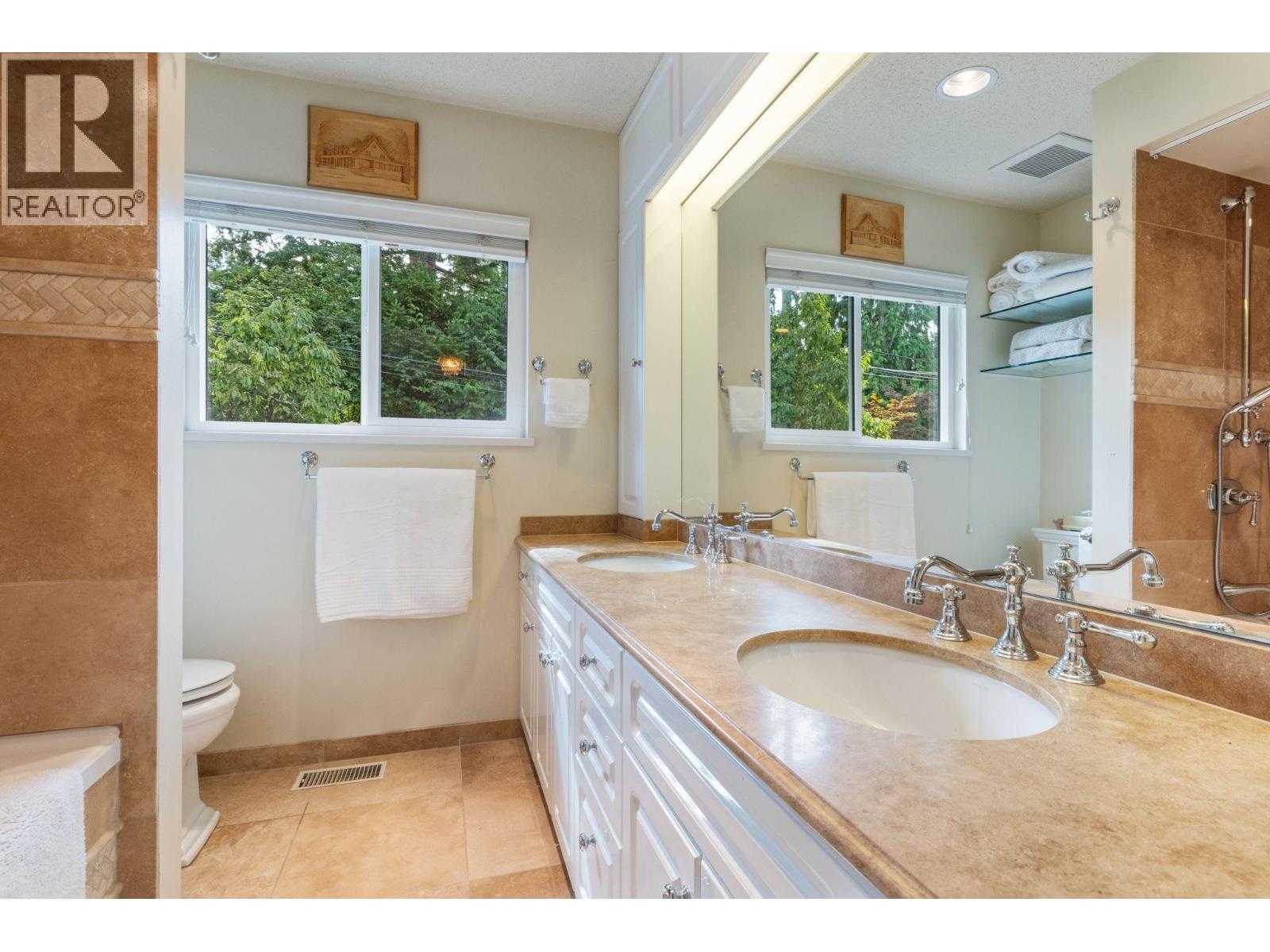 971 Canyon Boulevard, North Vancouver, British Columbia  V7R 2K2 - Photo 29 - R3164909