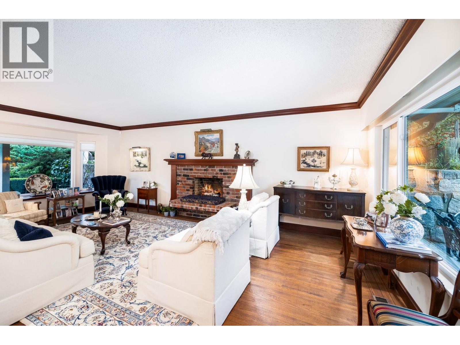 971 Canyon Boulevard, North Vancouver, British Columbia  V7R 2K2 - Photo 8 - R3164909