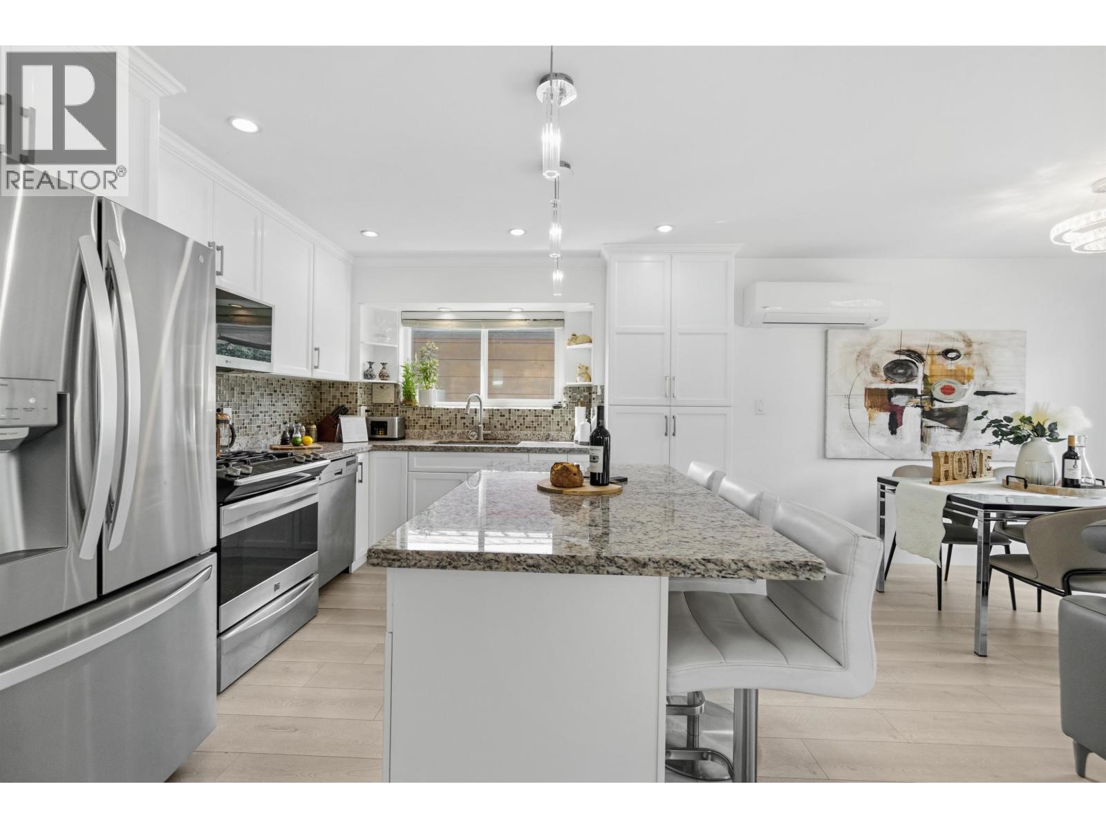 318 W 18th Street, North Vancouver, British Columbia  V7M 1W9 - Photo 12 - R3164936