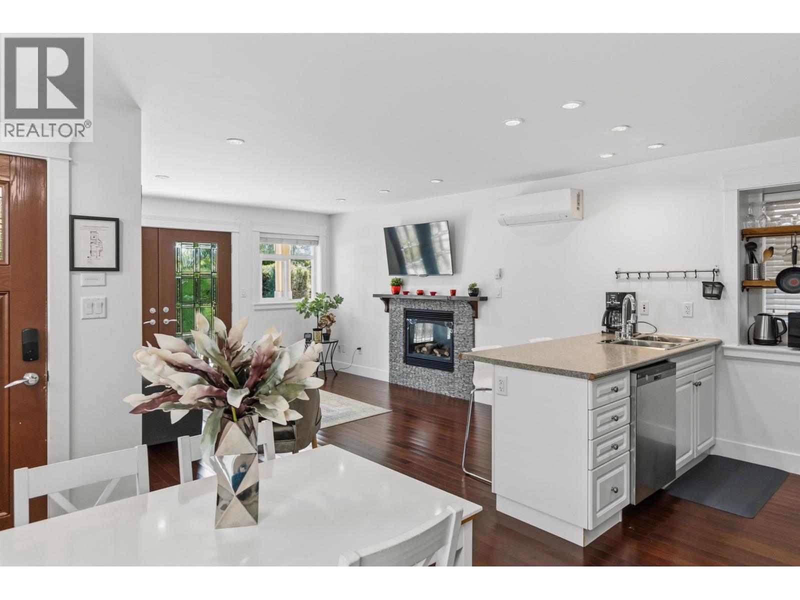 318 W 18th Street, North Vancouver, British Columbia  V7M 1W9 - Photo 30 - R3164936