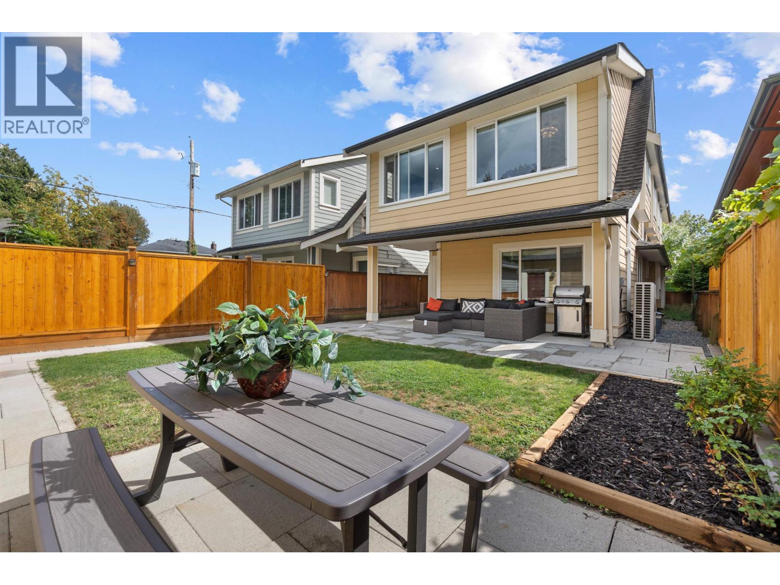 318 W 18th Street, North Vancouver, British Columbia  V7M 1W9 - Photo 37 - R3164936