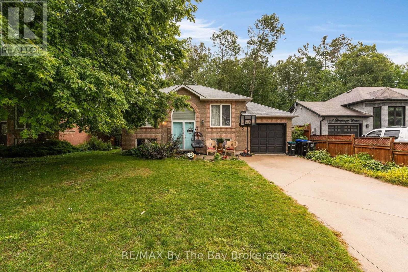 5 Brillinger Drive, Wasaga Beach, Ontario L9Z 1L4 - Photo 2 - S13781094
