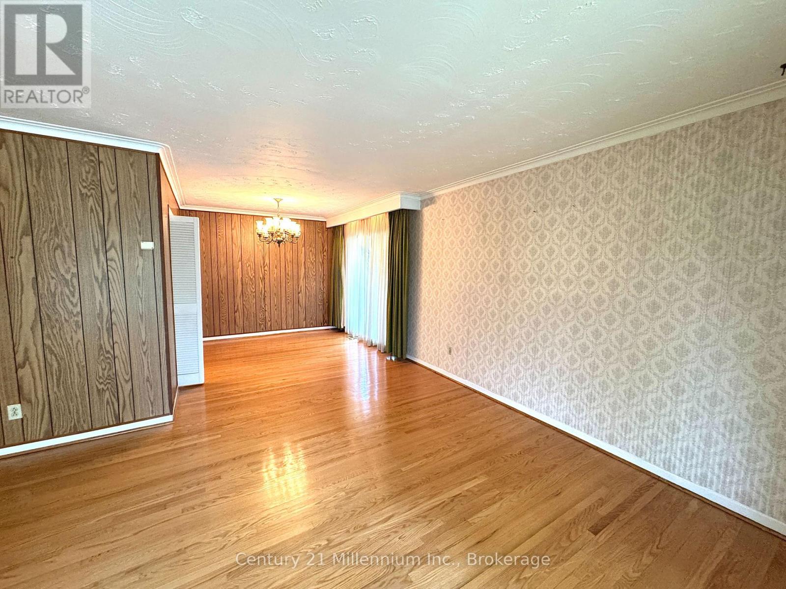 353 Chantenay Drive, Mississauga, Ontario  L5A 1E9 - Photo 13 - W13781086