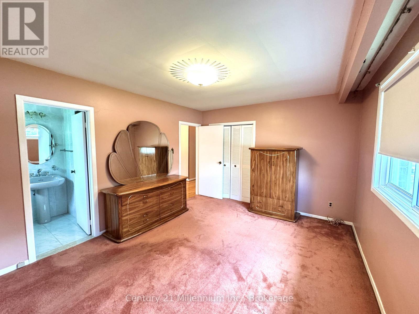 353 Chantenay Drive, Mississauga, Ontario  L5A 1E9 - Photo 19 - W13781086