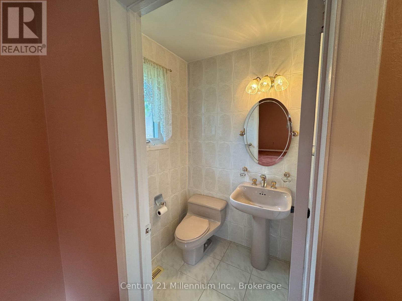 353 Chantenay Drive, Mississauga, Ontario  L5A 1E9 - Photo 21 - W13781086