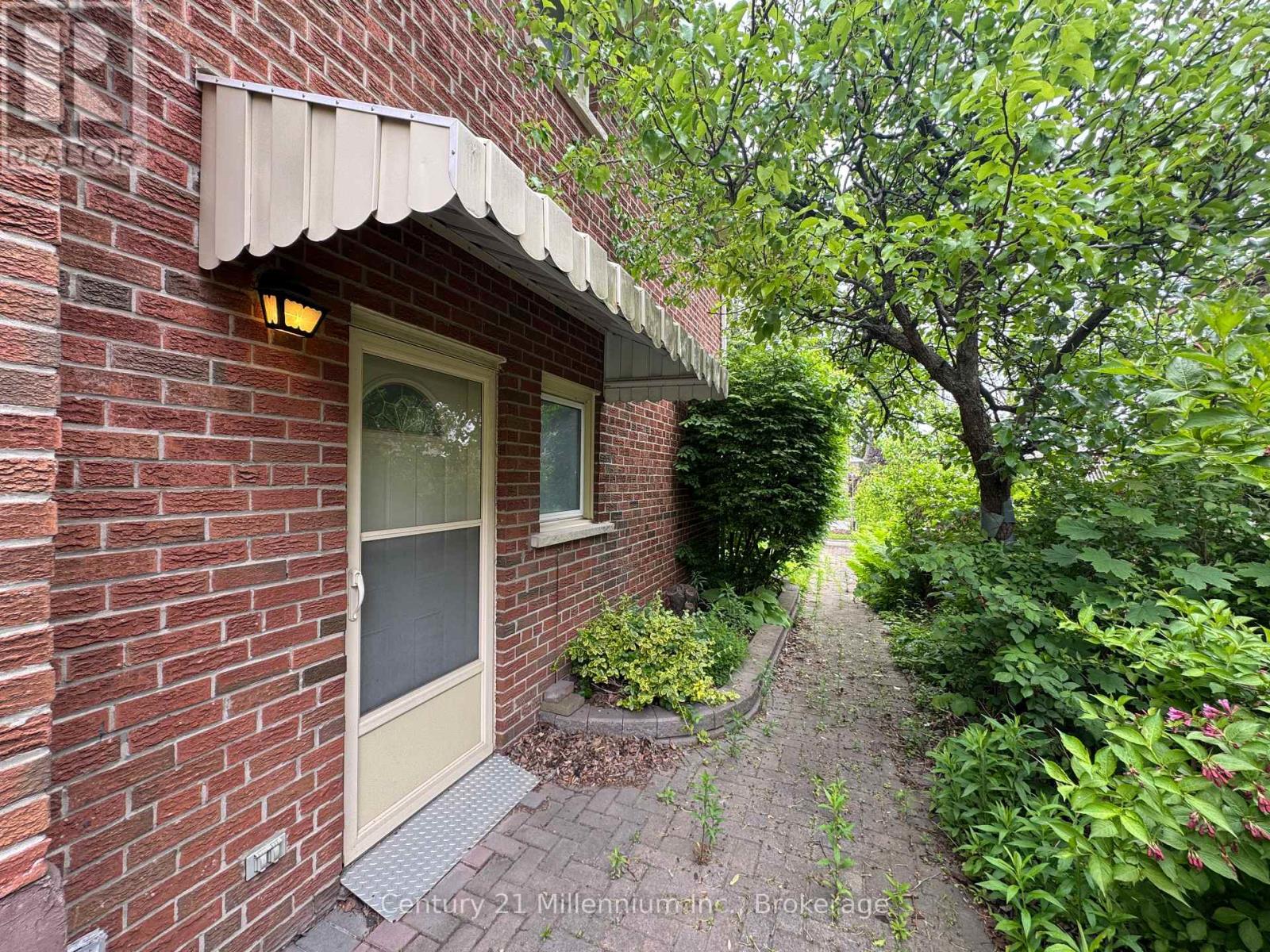 353 Chantenay Drive, Mississauga, Ontario  L5A 1E9 - Photo 29 - W13781086