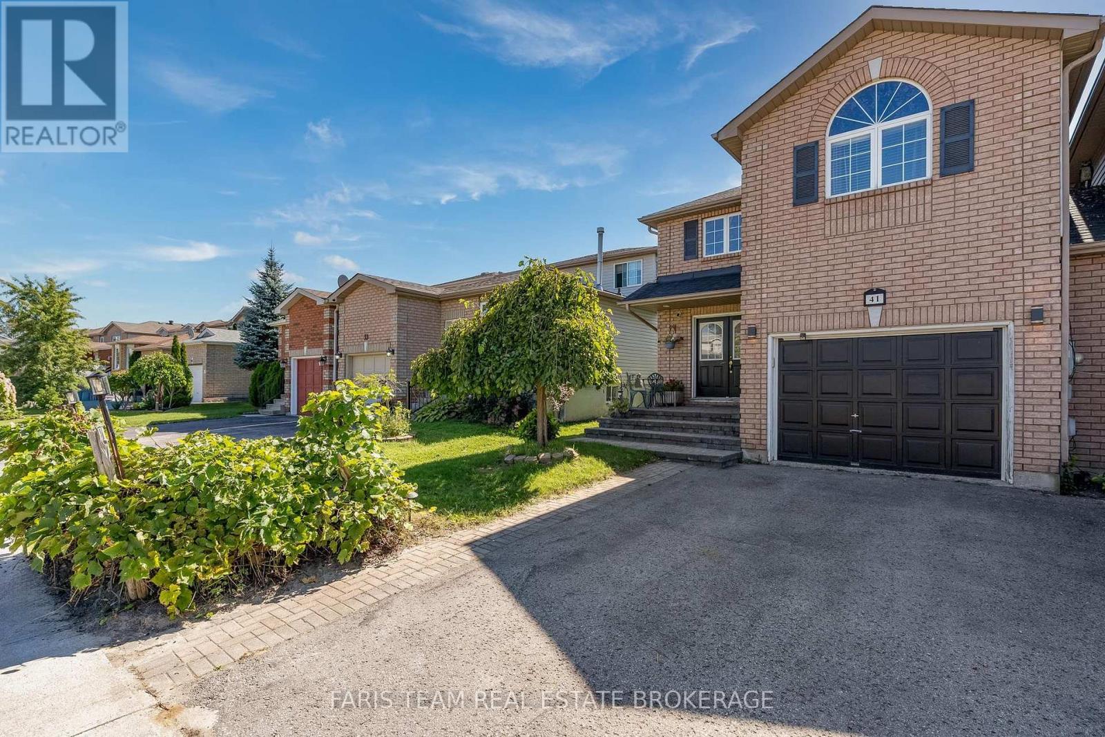 41 Willow Drive, Barrie (Holly), Ontario  L4N 8T1 - Photo 2 - S13781054