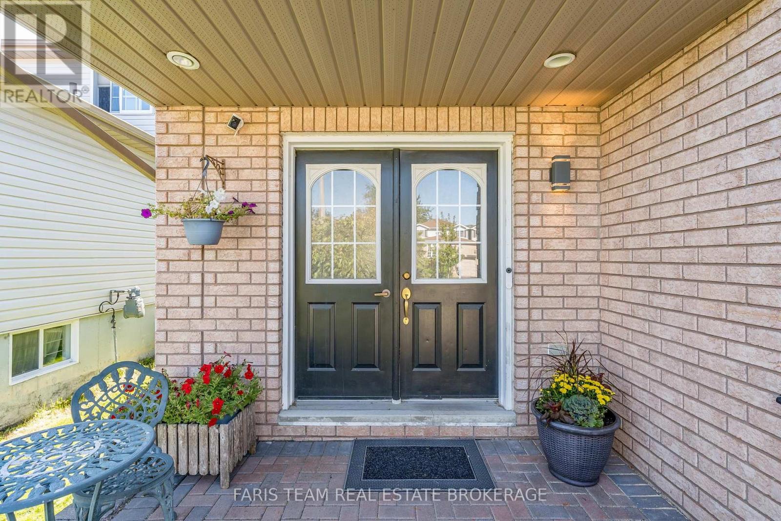 41 Willow Drive, Barrie (Holly), Ontario  L4N 8T1 - Photo 3 - S13781054