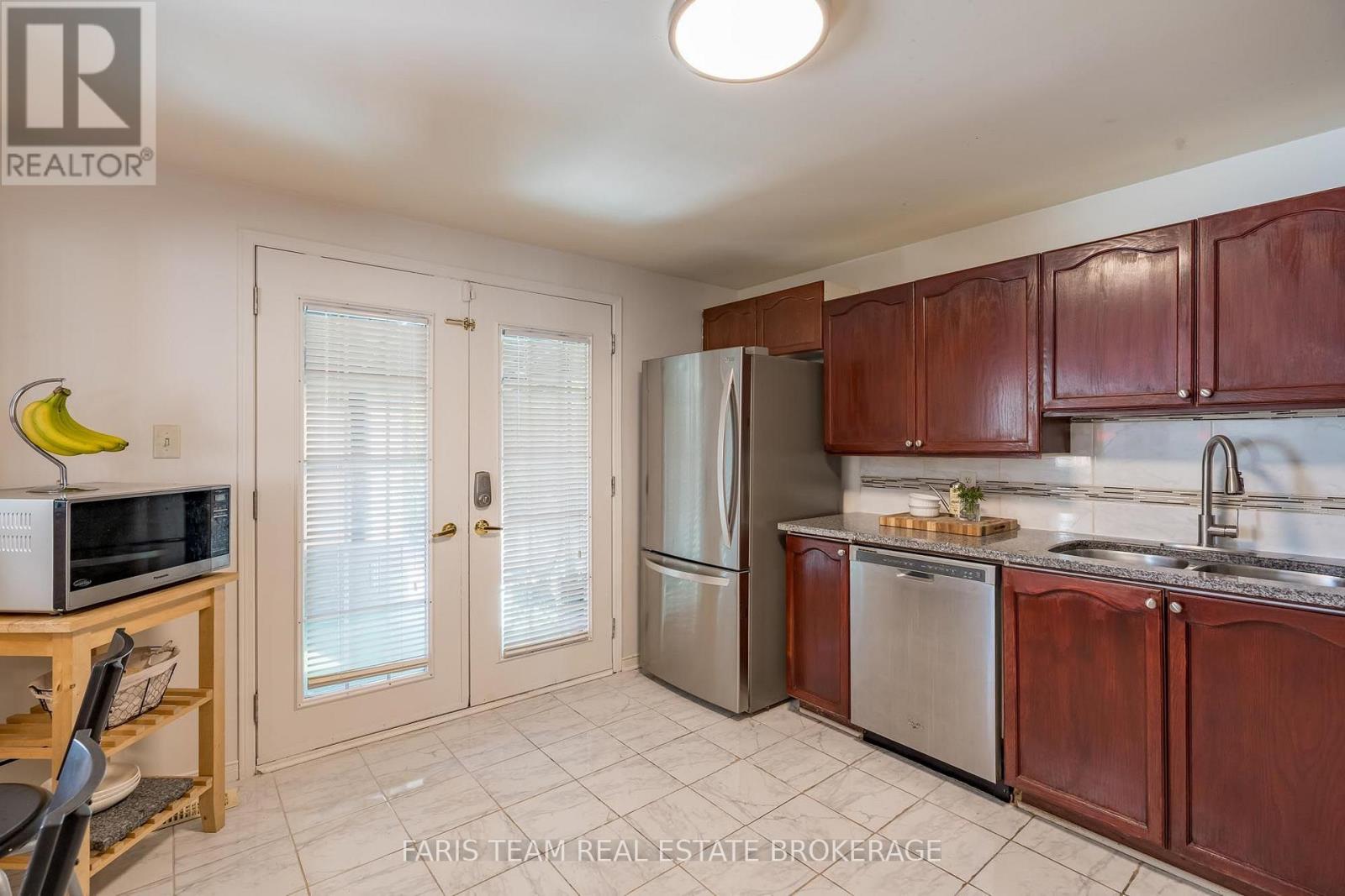41 Willow Drive, Barrie (Holly), Ontario  L4N 8T1 - Photo 5 - S13781054