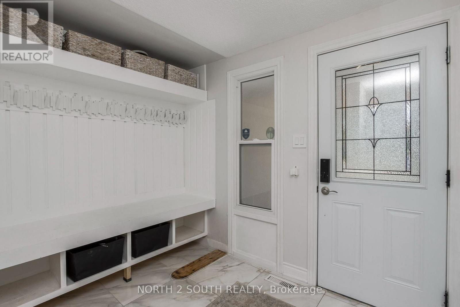 87 Scott Crescent, Barrie (Letitia Heights), Ontario  L4N 4W2 - Photo 1 - S13781082