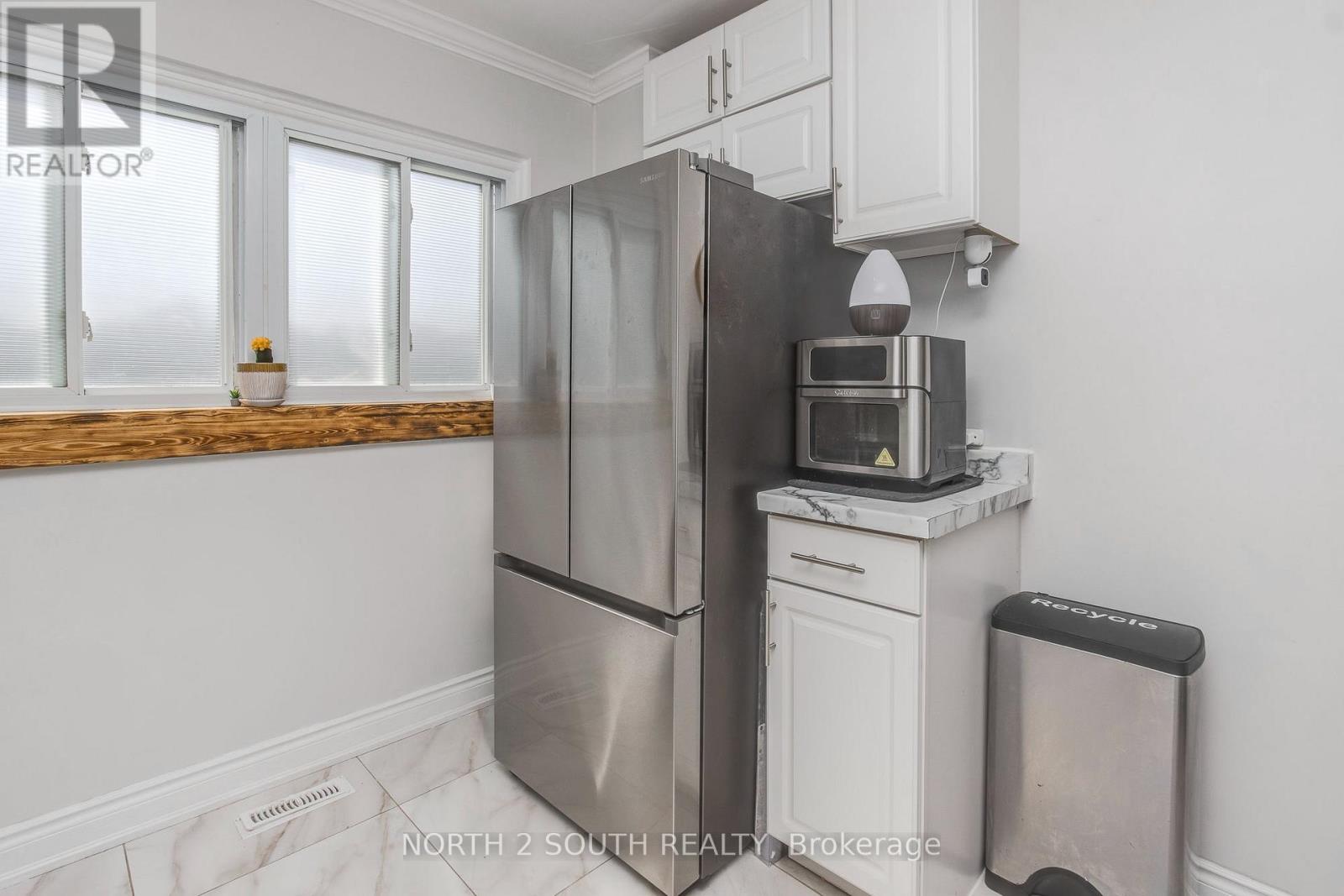 87 Scott Crescent, Barrie (Letitia Heights), Ontario  L4N 4W2 - Photo 14 - S13781082