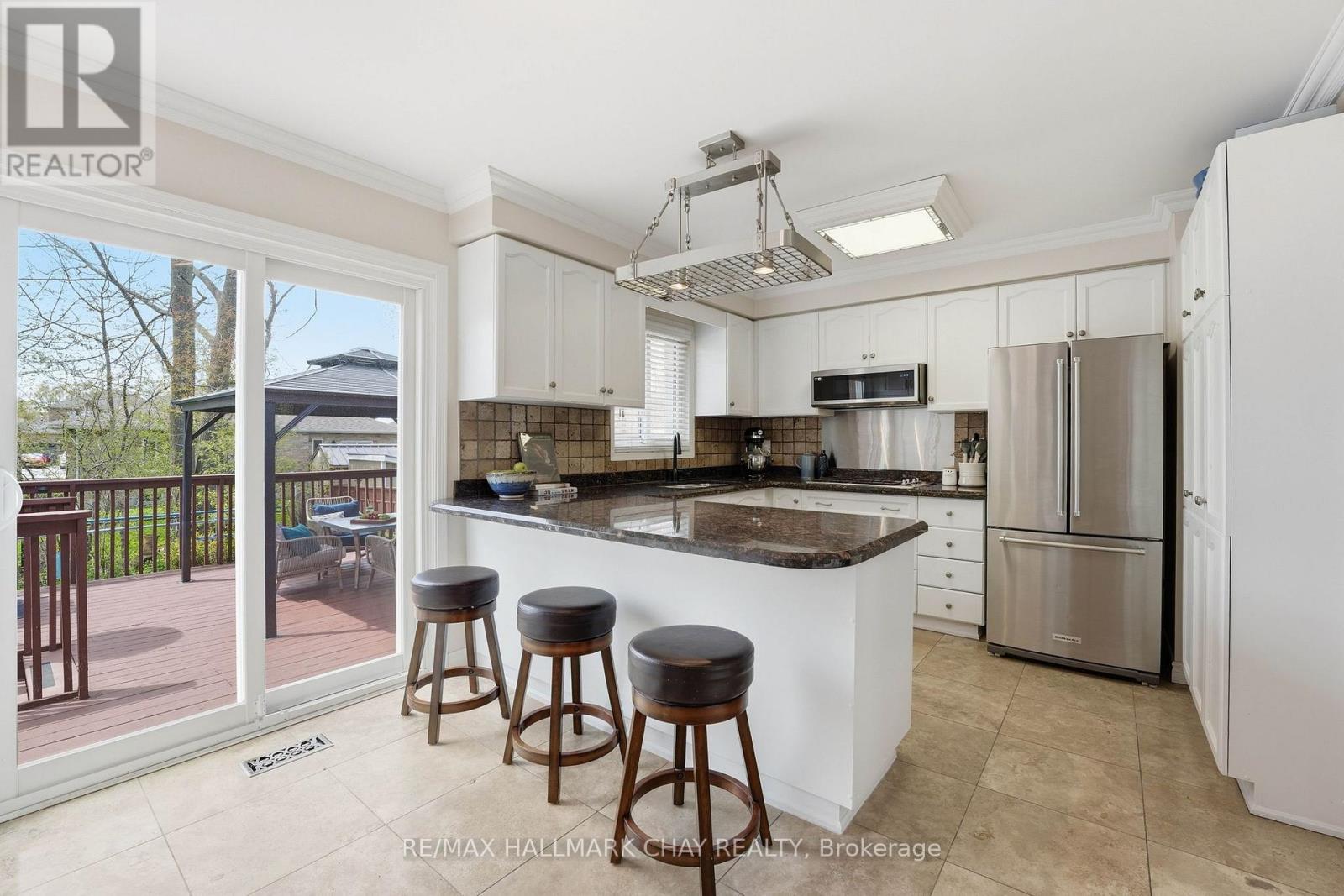 117 Brown Street, Barrie (Holly), Ontario  L4N 7V7 - Photo 6 - S13781164
